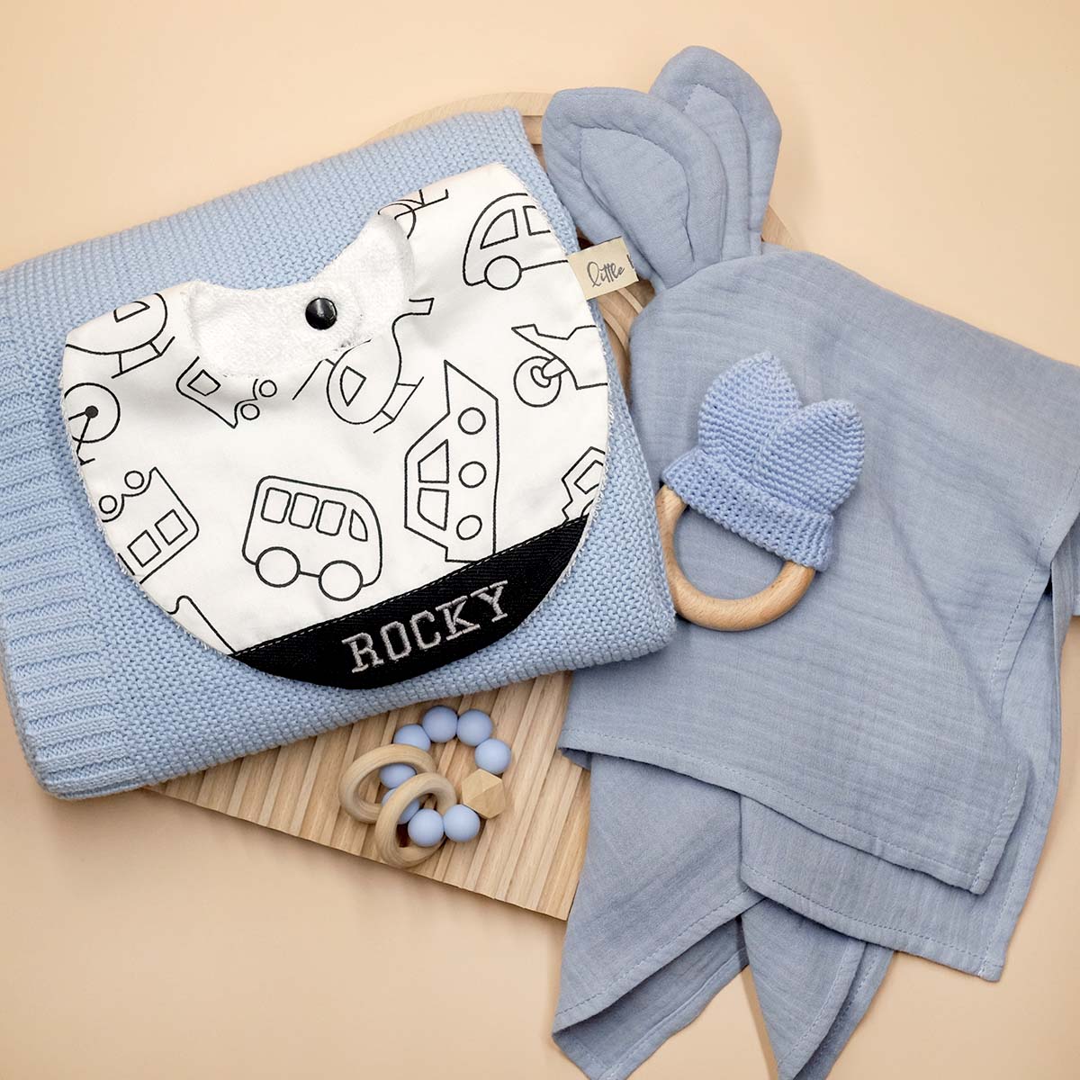 Handmade Cotton Bib (Mono Cars) - Hong Kong Artisan Crafted